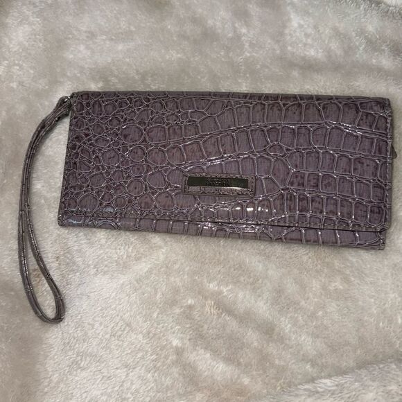 Kenneth Cole Reaction  lilac crocodile embossed wristlet - Picture 1 of 5